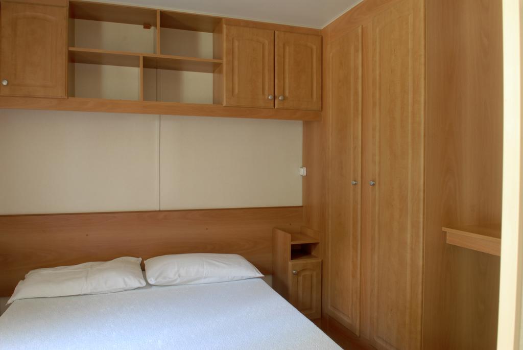 Camping La Rocca Manerba del Garda Exteriör bild