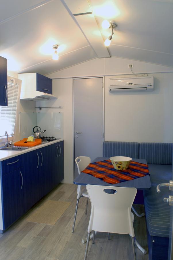 Camping La Rocca Manerba del Garda Exteriör bild